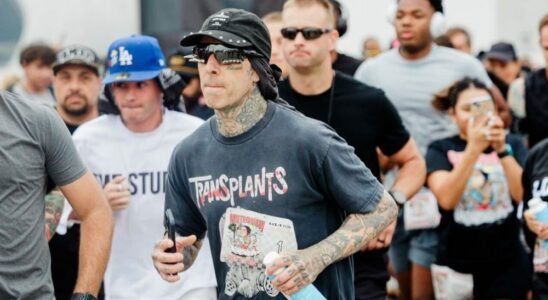 Travis Barker encourage la communauté avec sa course inaugurale Travis Run 5K à Los Angeles Plus de Variety Les plus populaires À lire absolument Inscrivez-vous aux newsletters de Variety Plus de nos marques