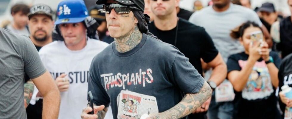 Travis Barker encourage la communauté avec sa course inaugurale Travis Run 5K à Los Angeles Plus de Variety Les plus populaires À lire absolument Inscrivez-vous aux newsletters de Variety Plus de nos marques