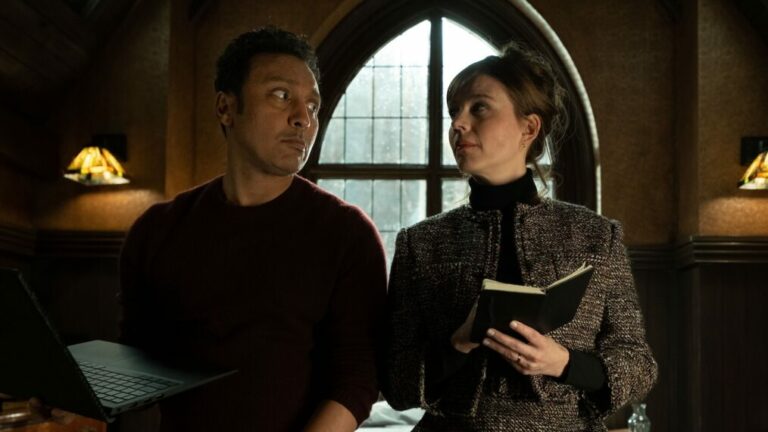 Aasif Mandvi as Ben Shakir and Katja Herbers as Kristen Bouchard appearing in Evil episode 8, season 4 