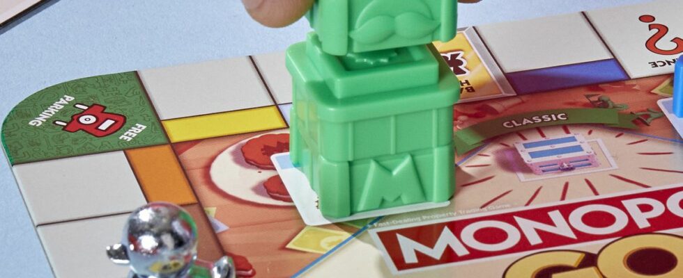 Hasbro crée un jeu de société Monopoly basé sur son jeu mobile basé sur le jeu de société