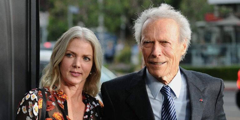 Clint Eastwood rend un hommage émouvant à sa défunte compagne Christina Sandera
