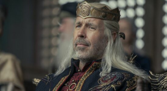 Paddy Considine as King Viserys looking forward in Season 1 of House of the Dragon.