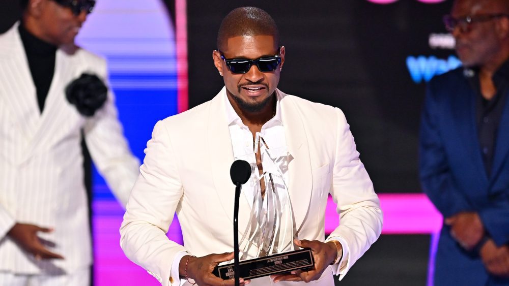 BET s'excuse d'avoir coupé le son du discours d'acceptation d'Usher aux BET Awards Plus de Variety Les plus populaires À lire absolument Inscrivez-vous aux newsletters de Variety Plus de nos marques
	
	
