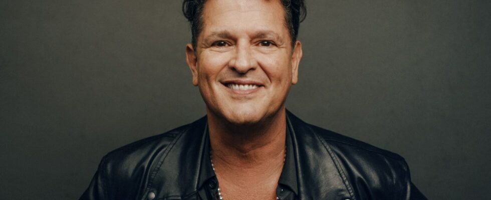 Carlos Vives parle de son identité colombienne et de la manière dont il a amené le vallenato sous les projecteurs de la pop : « Mon plus grand acte de rébellion » Plus de Variety Les plus populaires À lire absolument Inscrivez-vous aux bulletins d'information de Variety Plus de nos marques