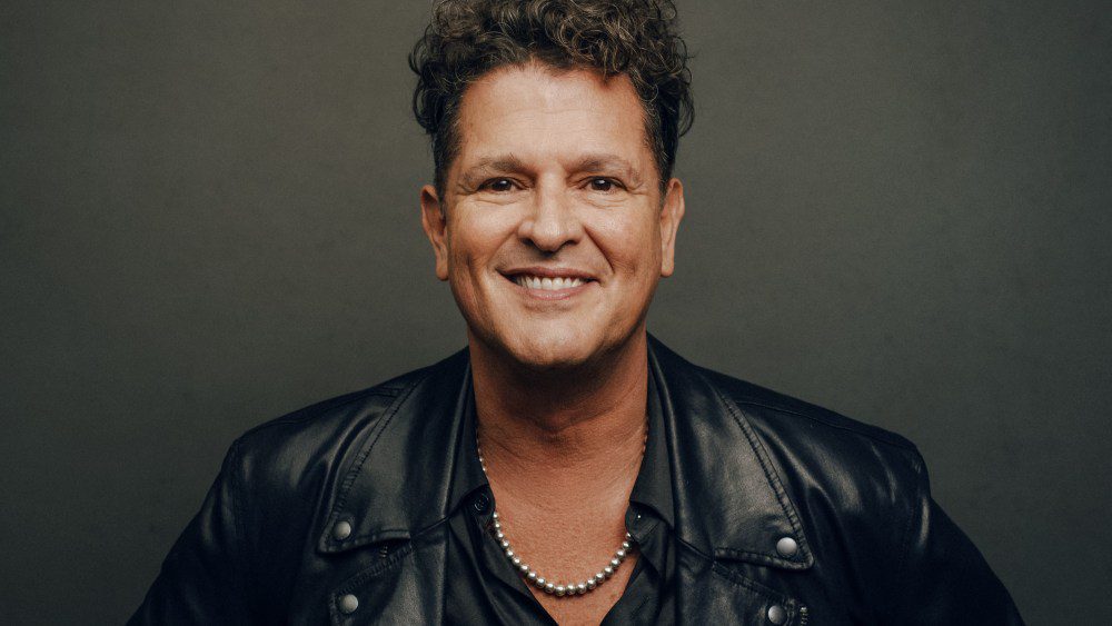 Carlos Vives parle de son identité colombienne et de la manière dont il a amené le vallenato sous les projecteurs de la pop : « Mon plus grand acte de rébellion » Plus de Variety Les plus populaires À lire absolument Inscrivez-vous aux bulletins d'information de Variety Plus de nos marques
	
	
