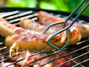L’inflation alimentaire peut gâcher la planification d’un barbecue d’été si vous avez un budget limité.