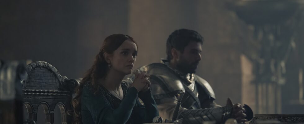 Alicent Hightower (Olivia Cooke) and Ser Criston Cole (Fabien Frankel) sit at the High Council table in episode 6 of House of the Dragon