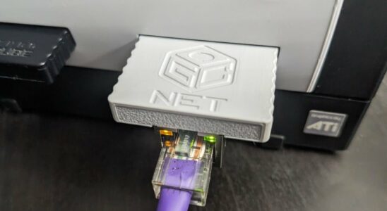 GCNET est un adaptateur réseau GameCube qui s'insère dans l'emplacement pour carte mémoire de votre console