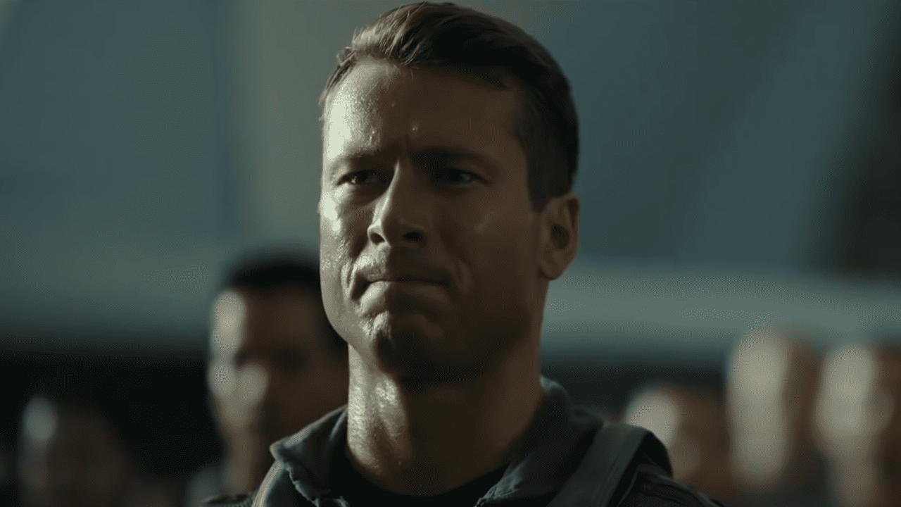 Glen Powell annonce « J'ai un rendez-vous » pour la suite de Top Gun : Maverick
