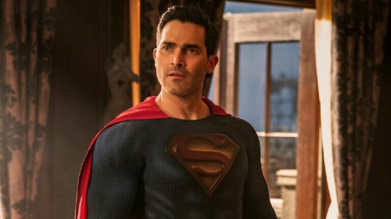 Superman (Tyler Hoechlin) looks suprised in Superman and Lois on The CW