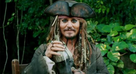 Johnny Depp ne reviendra pas dans Pirates des Caraïbes, mais des rumeurs prétendent que la nouvelle star est sur le point de signer. Et c'est un excellent choix