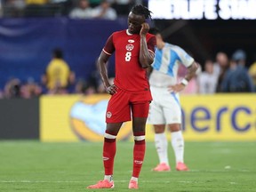 Ismael Kone du Canada réagit au match de demi-finale de la Copa America 2024 de la CONMEBOL entre le Canada et l'Argentine au MetLife Stadium le 9 juillet 2024 à East Rutherford, NJ