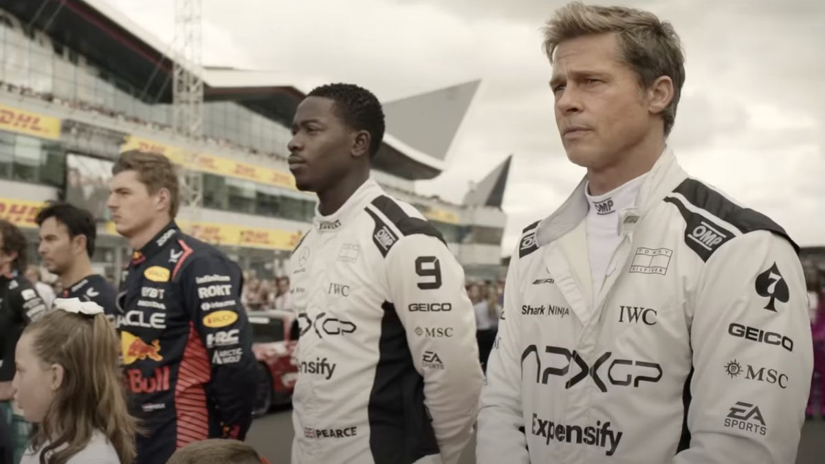 La bande-annonce de F1 de Brad Pitt laisse entrevoir des scènes de course déjantées, mais elle me donne vraiment l'impression d'être dans le Top Gun : Maverick Vibes de la meilleure des manières
