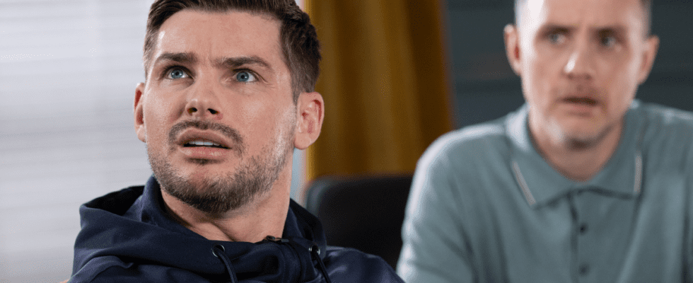 La star de Hollyoaks, Kieron Richardson, dévoile le nouveau mystère de l'été