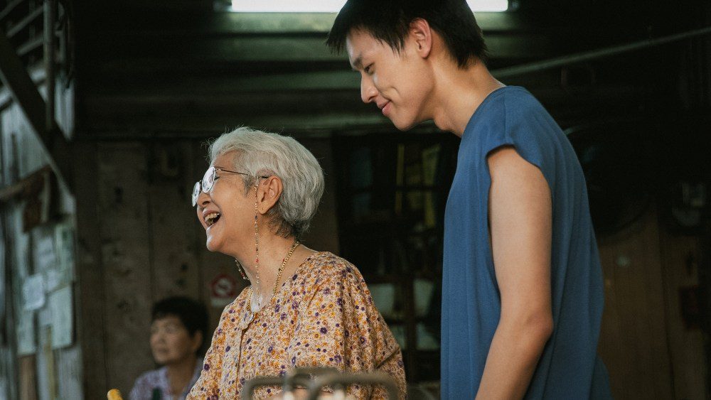 Le film à succès thaïlandais « Comment gagner des millions avant que grand-mère ne meure » remporte le prix du public au Festival du film asiatique de New York Plus de Variety Les plus populaires À lire absolument Inscrivez-vous aux newsletters de Variety Plus de nos marques
	
	
