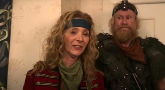 Lisa Kudrow as Penelope in the Time Bandits trailer for Apple TV+ series.