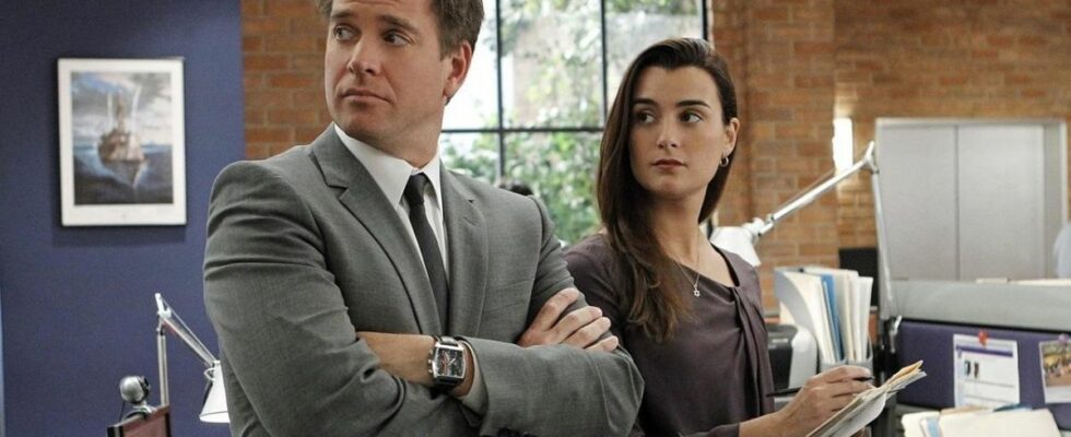 tony and ziva side-by-side on ncis