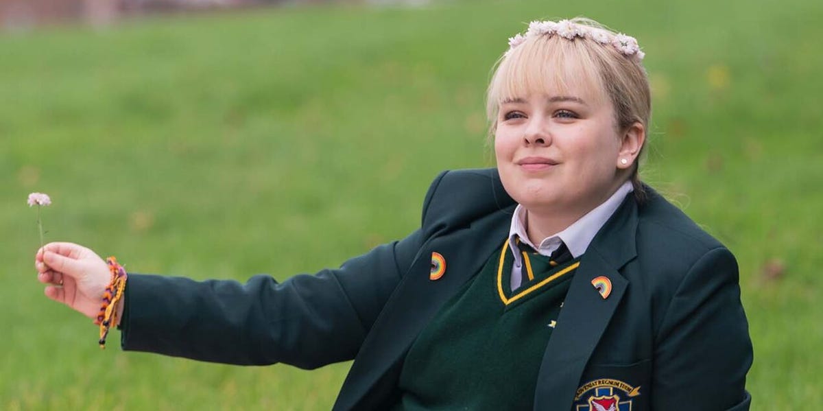 Nicola Coughlan retrouve ses co-stars de Derry Girls
