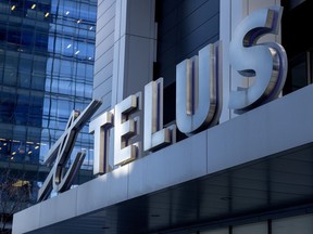 Telus Corp exigera qu'environ 1 000 employés de centres d'appels à travers le pays retournent au bureau trois jours par semaine à partir de septembre.