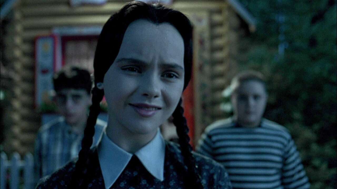 Les Valeurs de la Famille Addams sort pour la première fois en Blu-Ray 4K, juste à temps pour Thanksgiving
