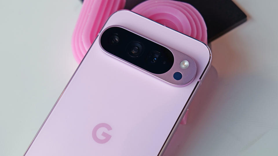 Les deux versions du Pixel 9 Pro seront dotées d’un téléobjectif avec un zoom optique 5x. 