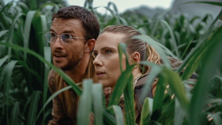 Premier aperçu de « Jurassic World Rebirth » : Scarlett Johansson et Jonathan Bailey font rugir la franchise Dinosaur Plus de Variety Les plus populaires À lire absolument Inscrivez-vous aux newsletters de Variety Plus de nos marques
	
	
