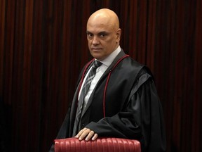 Le président de la Cour suprême du Brésil, Alexandre de Moraes, arrive pour une audience au tribunal, à Brasilia, au Brésil, le 22 juin 2023.