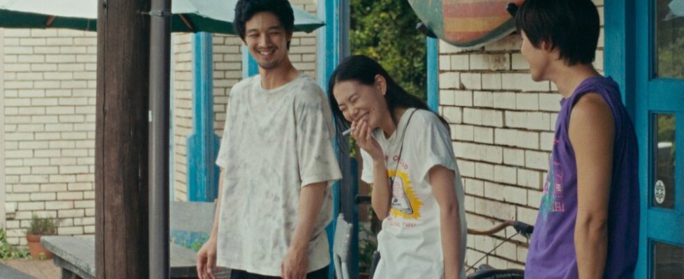 Critique de « Super Happy Forever » : la nostalgie ne peut pas réparer un cœur brisé dans un charmant film japonais Critique de « Super Happy Forever » : la nostalgie ne peut pas réparer un cœur brisé dans un charmant film japonais Critique au Festival du film de Venise (Venice Days, ouverture), le 28 août 2024. Durée : 94 MIN. Plus de Variety Les plus populaires À lire absolument Inscrivez-vous aux bulletins d'information de Variety Plus de nos marques