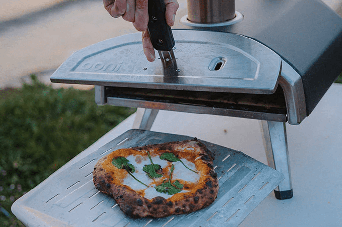 Deux de nos fours à pizza Ooni préférés sont actuellement à prix réduit