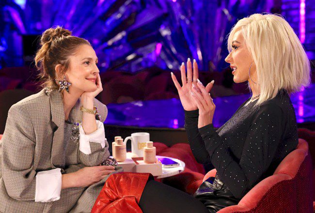 Drew Barrymore va pratiquer la distanciation physique avec les invités du talk-show