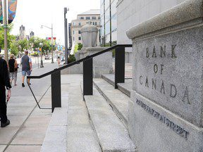 Est-il temps d’envisager un double mandat pour la Banque du Canada?