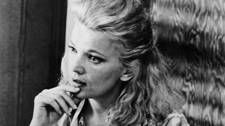 Gena Rowlands en mémoire : comment « Une femme sous influence » a transformé le métier d'actrice à l'écran Plus de Variety Les plus populaires À lire absolument Inscrivez-vous aux bulletins d'information de Variety Plus de nos marques
	
	
