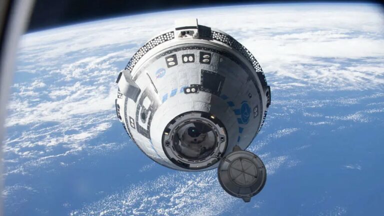 La NASA pourrait utiliser le SpaceX Dragon pour récupérer les astronautes bloqués sur l'ISS après un dysfonctionnement du Boeing Starliner
