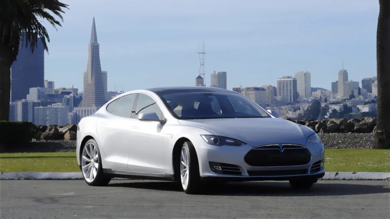 La Tesla impliquée dans l’accident mortel de Washington utilisait un mode de conduite autonome