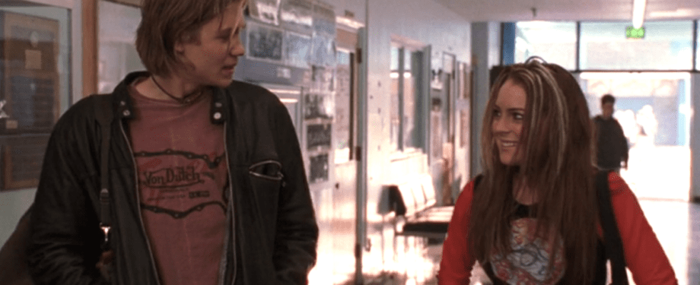 Chad Michael Murray and Lindsay Lohan walking together in Freaky Friday