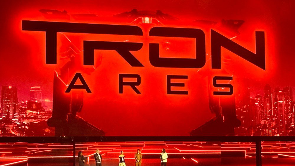 Premières images de « Tron : Ares » : vélos légers, retour de Jeff Bridges et nouvelle musique de Nine Inch Nails Plus de Variety Les plus populaires À lire absolument Inscrivez-vous aux bulletins d'information de Variety Plus de nos marques
	
	
