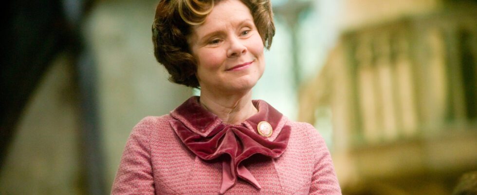 Imelda Staunton revient dans le rôle de Dolores Ombrage, la méchante d'Harry Potter, mais il y a un rebondissement