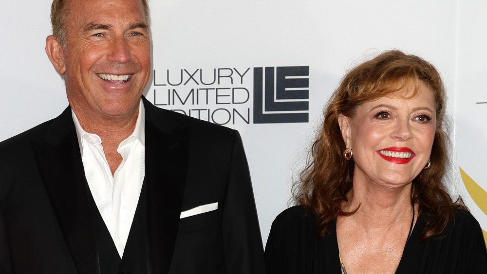 Les co-stars de « Bull Durham » Kevin Costner et Susan Sarandon se retrouvent au Festival du film de Venise : « Il n'y a rien de tel que de retrouver un vieil ami » Plus de Variety Les plus populaires À lire absolument Inscrivez-vous aux newsletters de Variety Plus de nos marques
	
	
