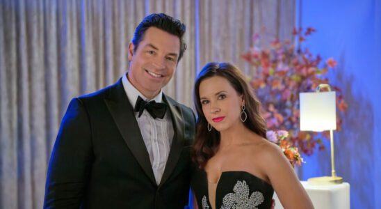 Brennan Elliott and Lacey Chabert in