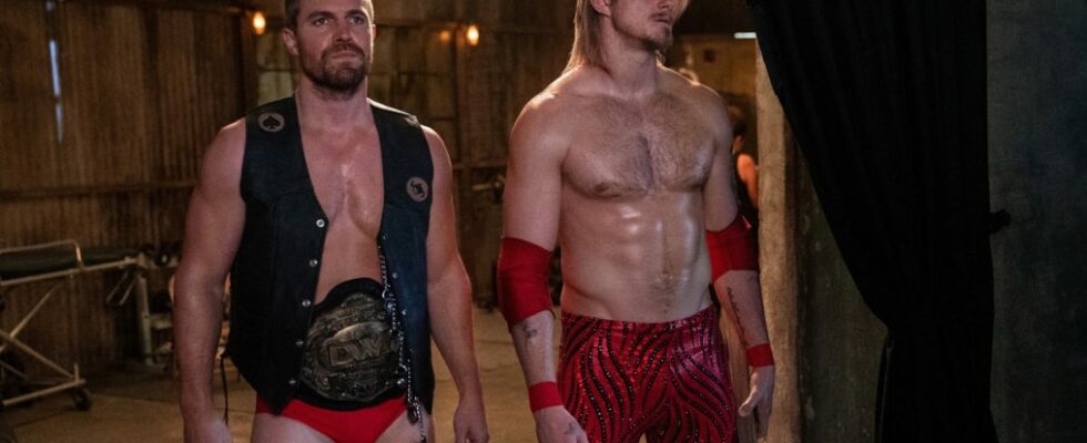 Heels - Season 1 - Stephen Amell and Alexander Ludwig