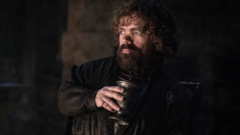 Ce que Peter Dinklage pense de la finale de Game of Thrones 5 ans plus tard
