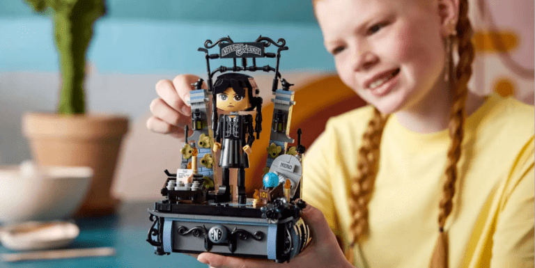 Comment obtenir Netflix et les nouveaux ensembles de jouets LEGO du mercredi
