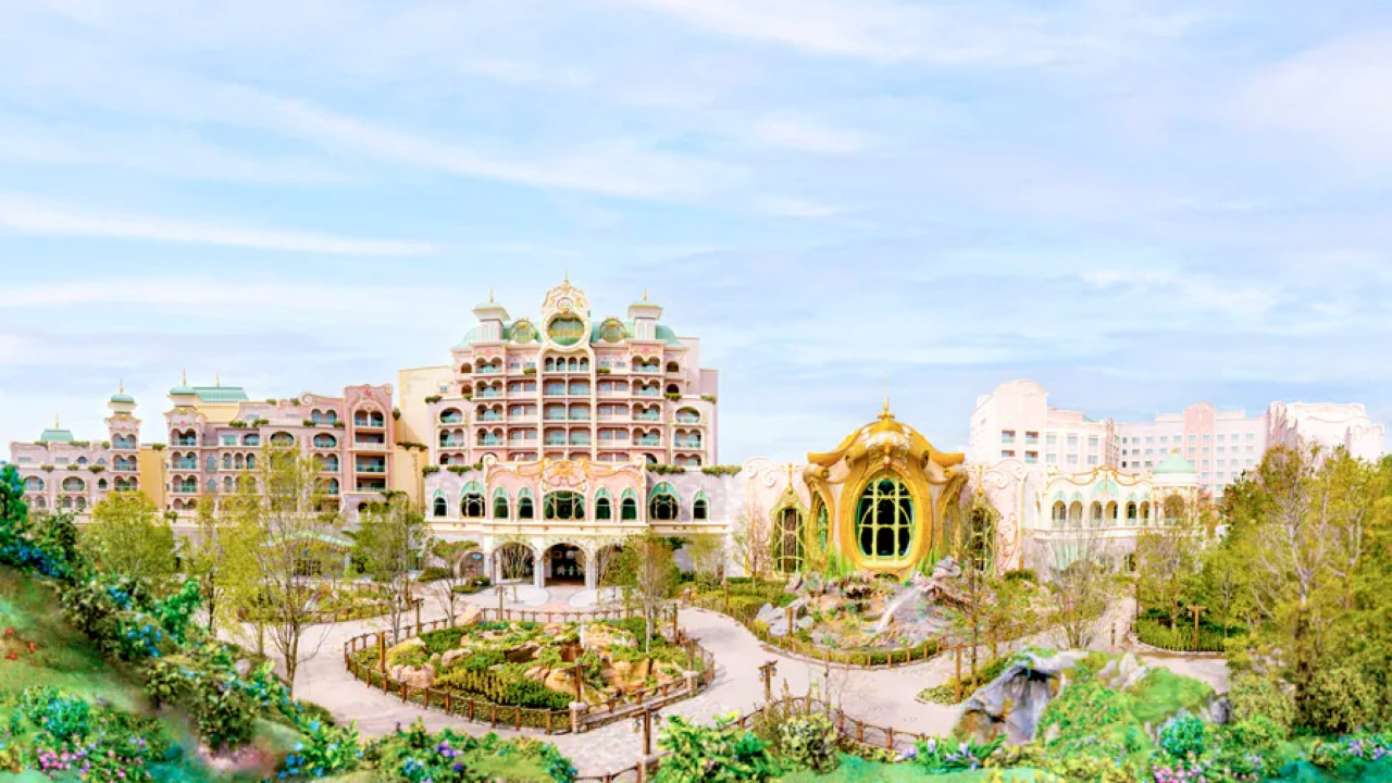 Extérieur de l'hôtel Fantasy Springs à Tokyo Disney Resort