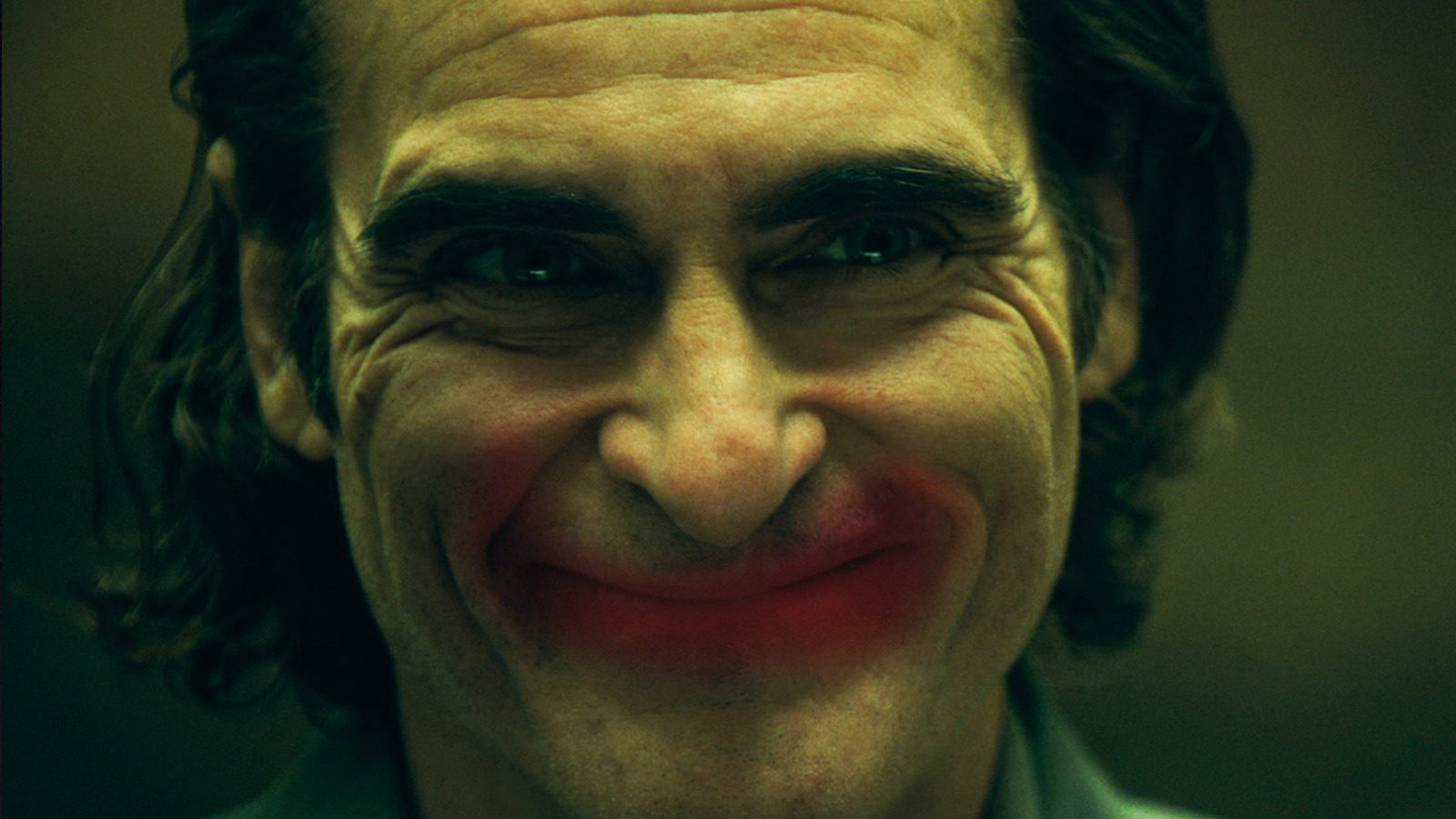 Comment le Joker de Joaquin Phoenix réagirait à Batman, selon le réalisateur Todd Phillips
