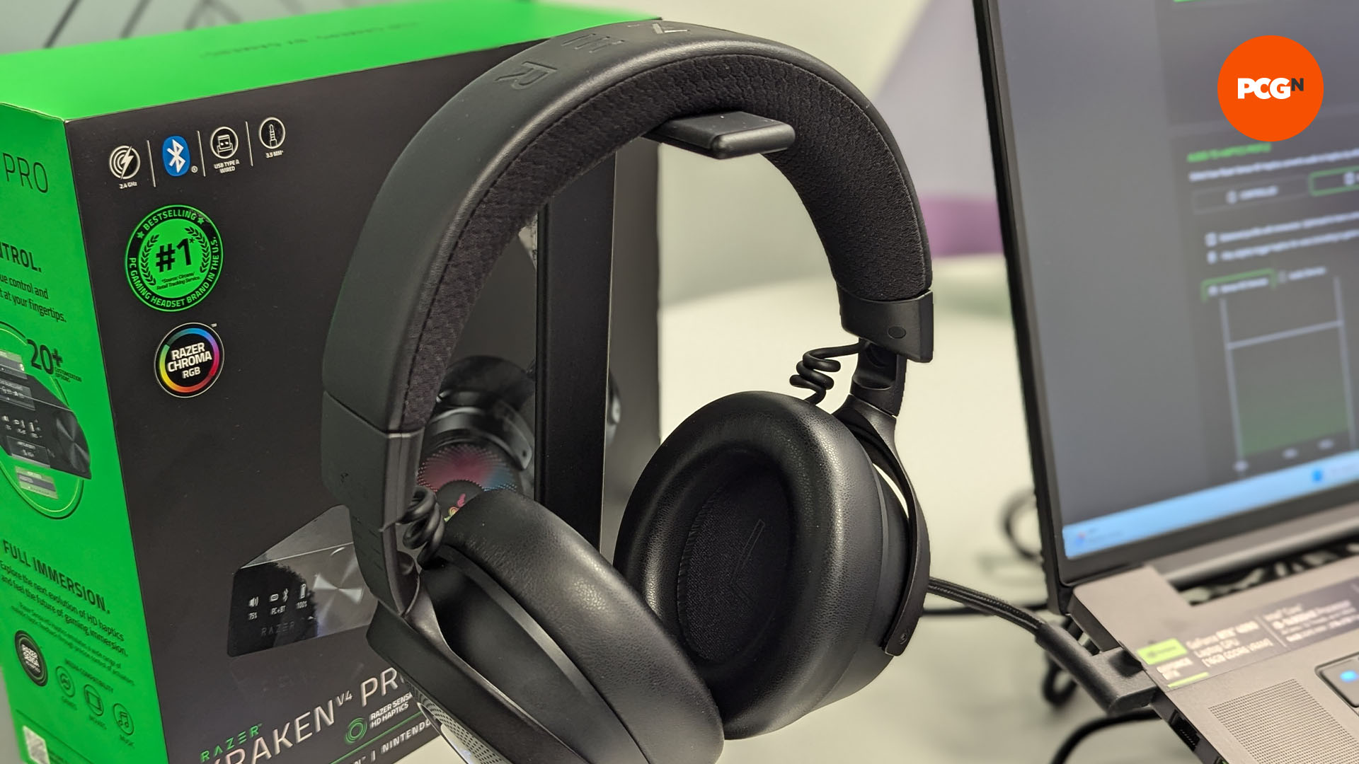 Razer Kraken V4 Pro 02