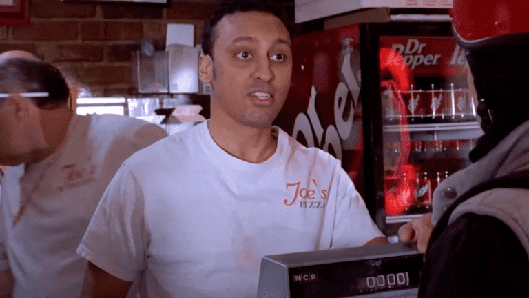 Aasif Mandvi a un plan pour le retour de son personnage de Spider-Man 2 dans le MCU
