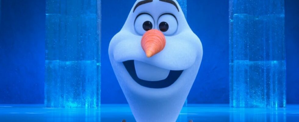 Olaf telling a story in Frozen