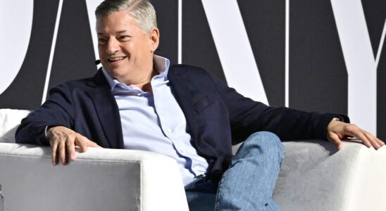 Bien sûr, Ted Sarandos, de Netflix, veut que ses concurrents en streaming soient « transparents » sur les données de visionnage — cela montrerait son avance considérable