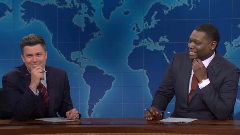 Colin Jost et Michael Che expliquent pourquoi ils ne sont plus les scénaristes en chef de SNL
