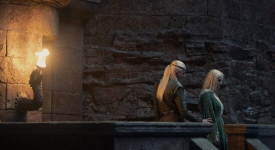 Aemond Targaryen (Ewan Mitchell) orders Helaena Targaryen (Phia Saban) in House of the Dragon season 2